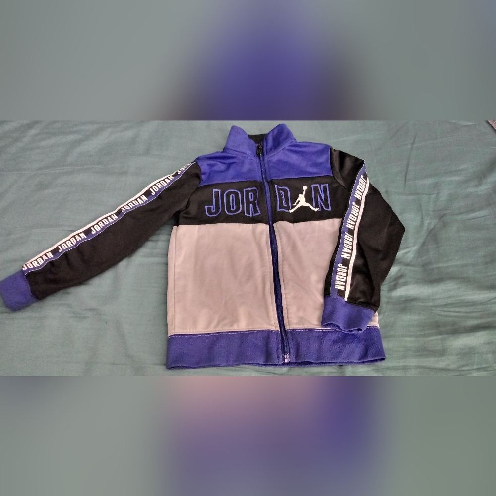 Nike Air Jordan Jumpman Spell Out/Deep Royal Blue Track Jacket/Size Medium(5-6)